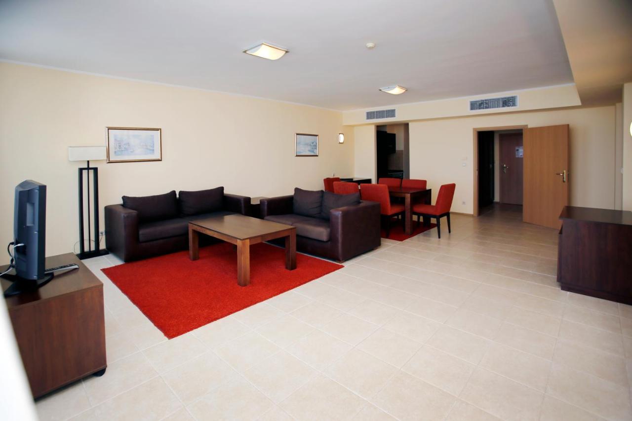 Sunset Resort Pomorie Bagian luar foto