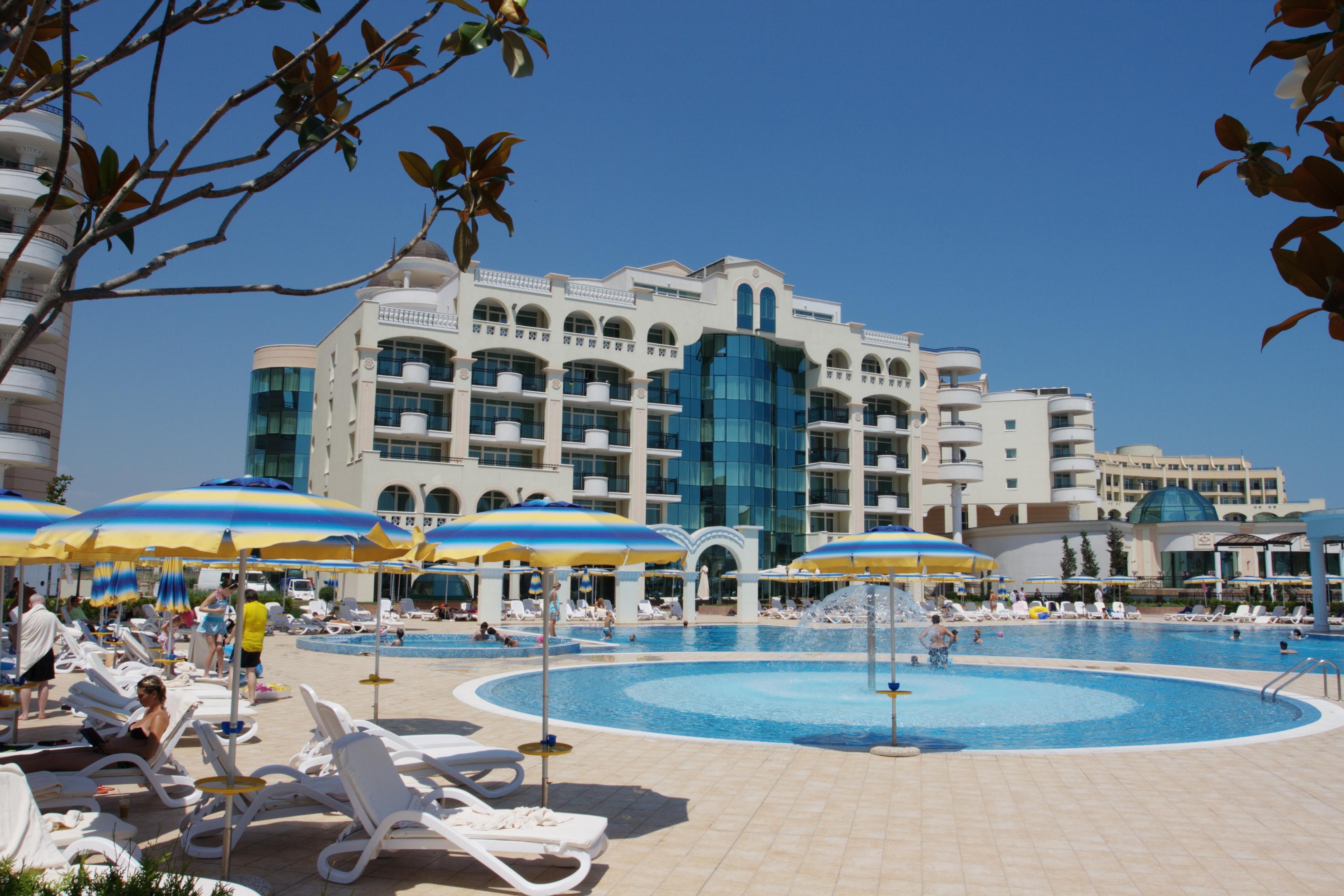 Sunset Resort Pomorie Bagian luar foto
