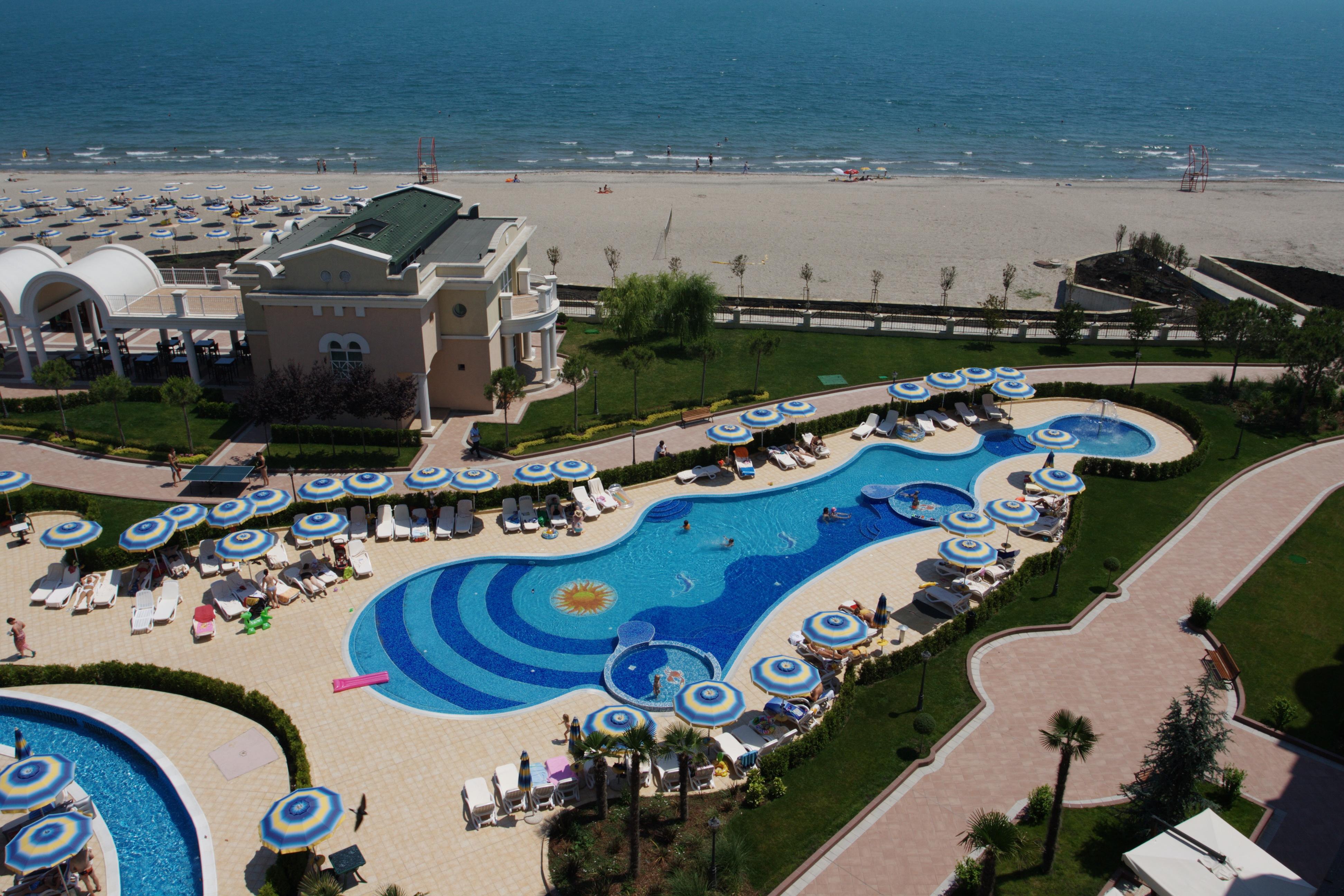 Sunset Resort Pomorie Bagian luar foto